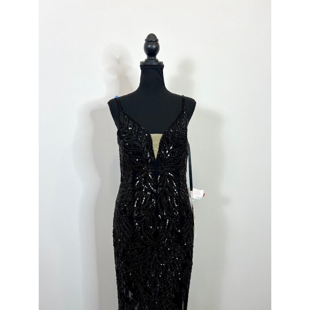 Mac Duggal Embellished Leaf Beaded Gown Black Size 6 - Picture 3 of 10